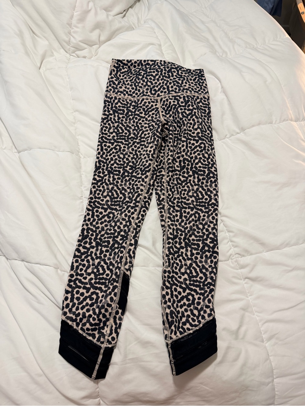 Lulu lemon Leopard Print Leggings - Black on Cream High-Rise